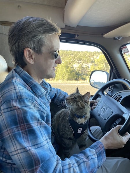 having a pet is one way to beat loneliness of solo RV travel